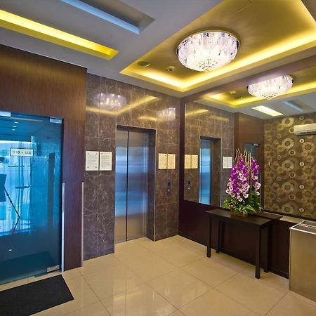 Hotel Zamburger Skudai Bagian luar foto