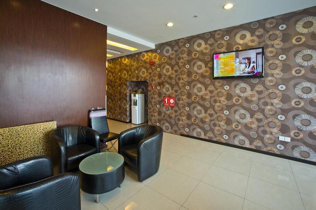 Hotel Zamburger Skudai Bagian luar foto