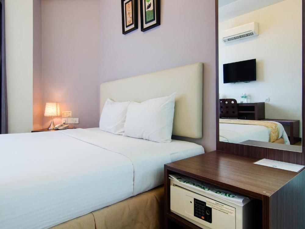 Hotel Zamburger Skudai Bagian luar foto