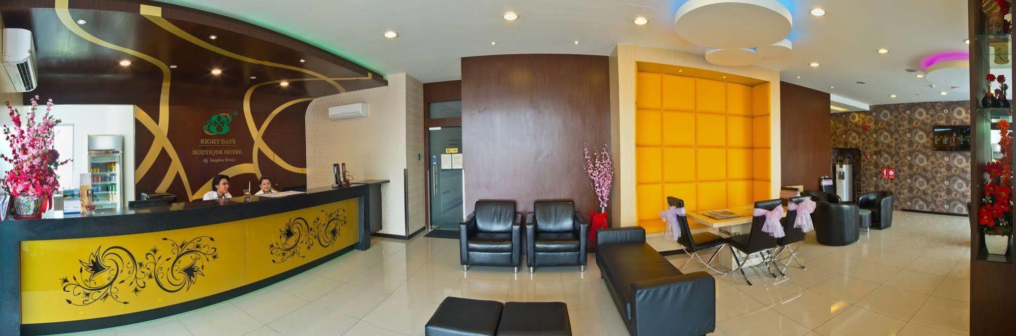 Hotel Zamburger Skudai Bagian luar foto